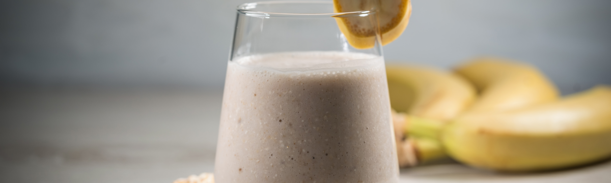 Smoothie zabbal, banánnal és mandulatejjel